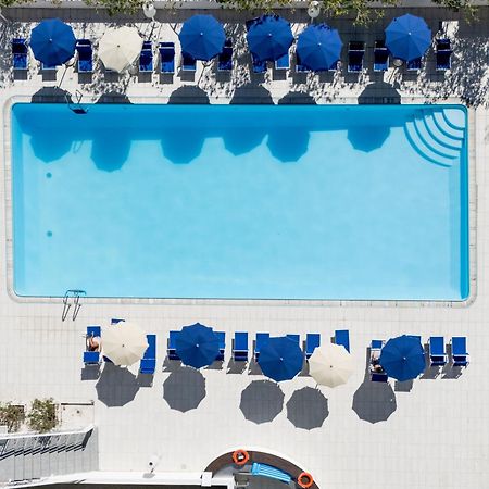Hotel Caravelle Cattolica Exterior photo